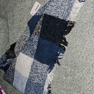 Sonoma Triangle Scarf